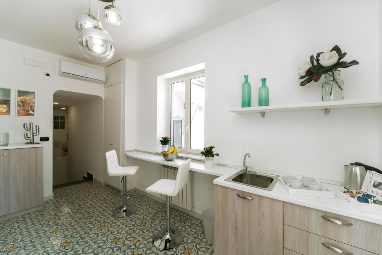 Suite & Luxury Rooms Palazzo Diomede Carafa Naples Luaran gambar