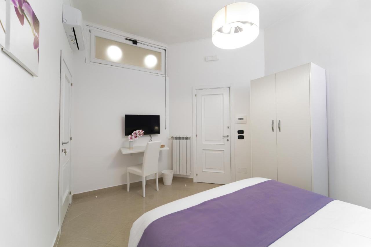Suite & Luxury Rooms Palazzo Diomede Carafa Naples Luaran gambar