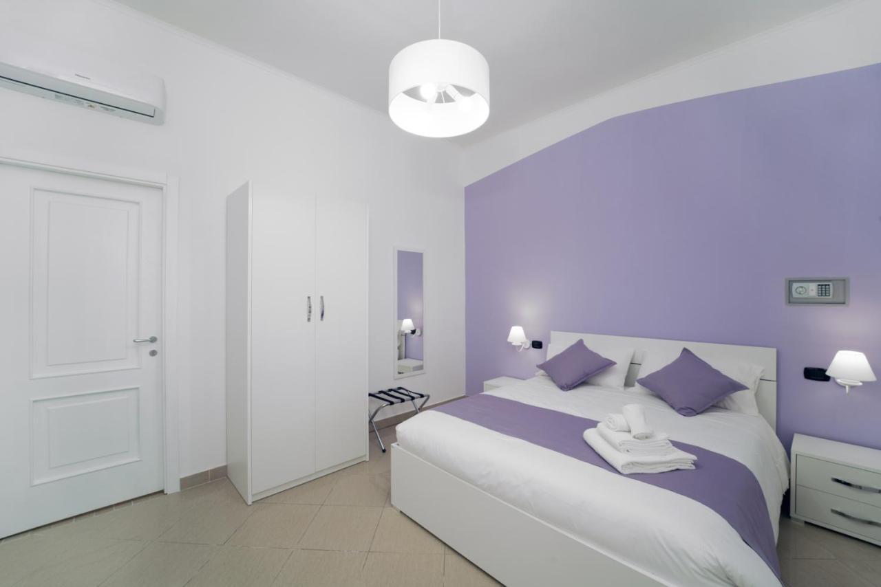 Suite & Luxury Rooms Palazzo Diomede Carafa Naples Luaran gambar