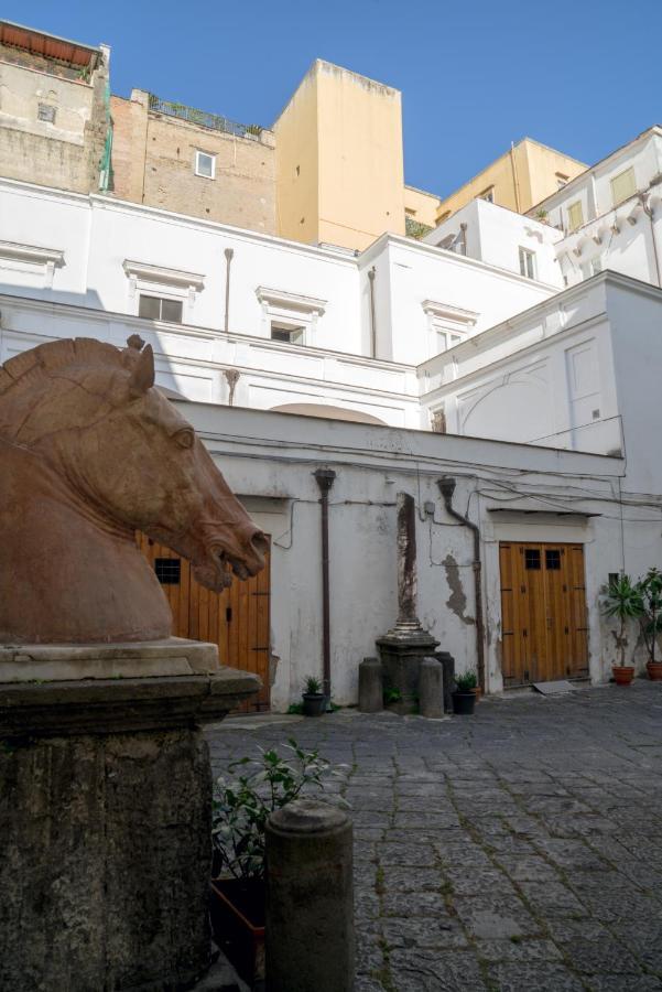 Suite & Luxury Rooms Palazzo Diomede Carafa Naples Luaran gambar