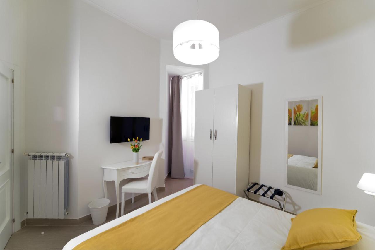 Suite & Luxury Rooms Palazzo Diomede Carafa Naples Luaran gambar