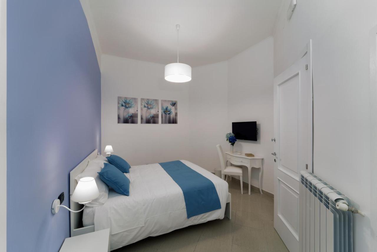 Suite & Luxury Rooms Palazzo Diomede Carafa Naples Luaran gambar